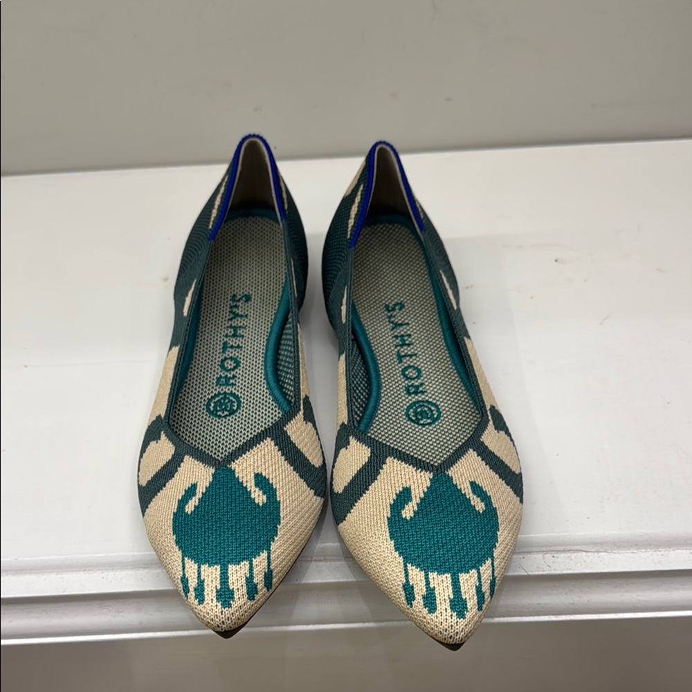 Rothy's Women's Teal and Cream Flats